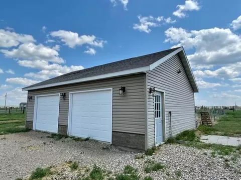 5740 Patriot Ln, Williston, ND 58801 photo 6