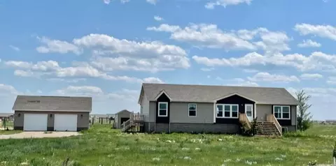 5740 Patriot Ln, Williston, ND 58801 photo 2