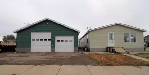 2018 Bison Dr, Williston, ND 58801 photo 1