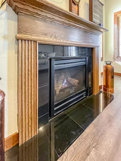 2416 27th Ave W, Williston, ND 58801 photo 3