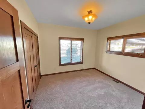 2416 27th Ave W, Williston, ND 58801 photo 8