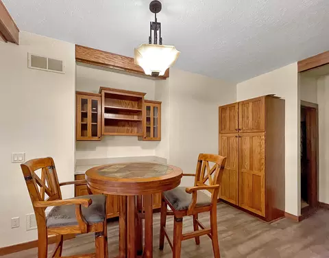 2416 27th Ave W, Williston, ND 58801 photo 5