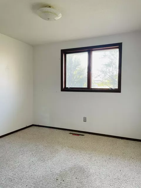 12286 Sidney Cir, Sidney, MT 59270 photo 8