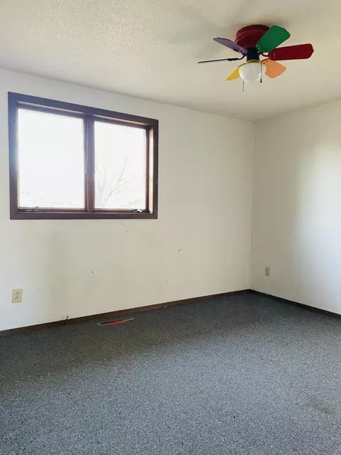 12286 Sidney Cir, Sidney, MT 59270 photo 11