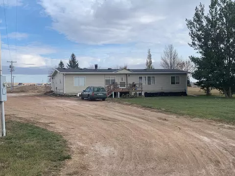 13196 50th Ln NW, Williston, ND 58801 photo 1