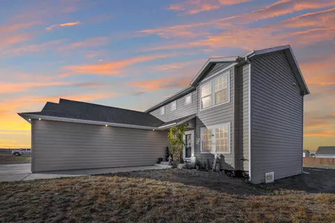 13679 Cherry St NW, Williston, ND 58801 photo 3