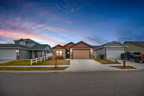 3412 33rd St W, Williston, ND 58801 photo 33