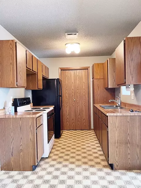 2605 18th Ave W, Williston, ND 58801 photo 12