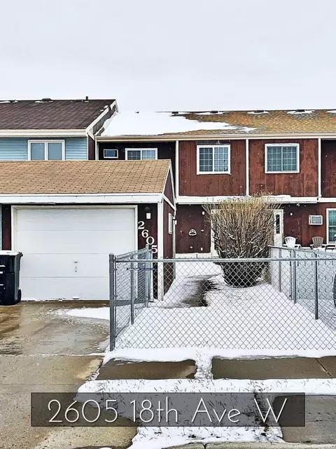 2605 18th Ave W, Williston, ND 58801 photo 1