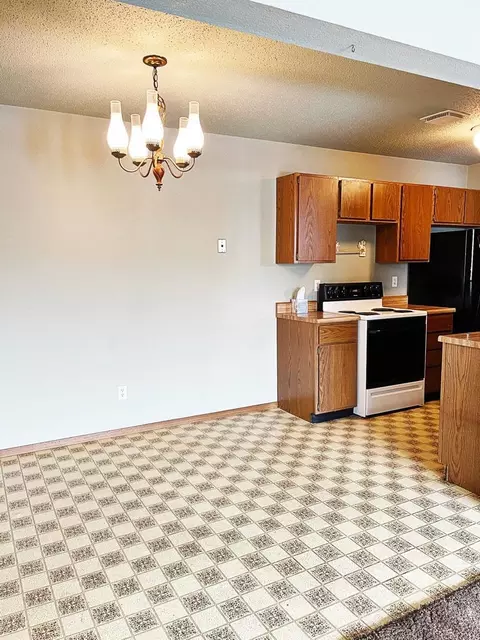 2605 18th Ave W, Williston, ND 58801 photo 8