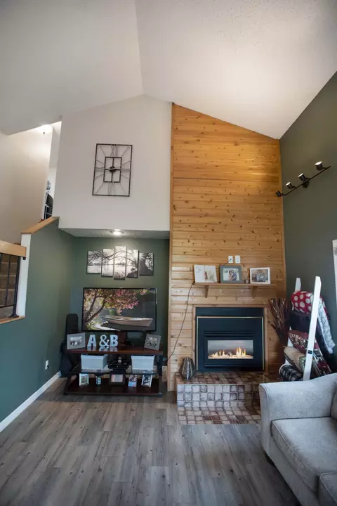 1610 Bison Dr, Williston, ND 58801 photo 4