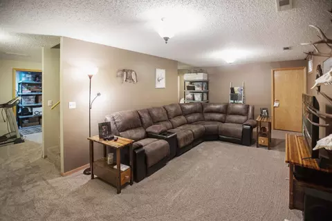 1610 Bison Dr, Williston, ND 58801 photo 21