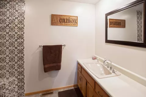 1610 Bison Dr, Williston, ND 58801 photo 16
