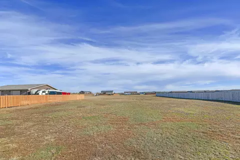 5466 Matthew Ave NW, Williston, ND 58801 photo 63
