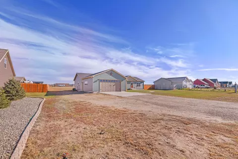 5466 Matthew Ave NW, Williston, ND 58801 photo 16