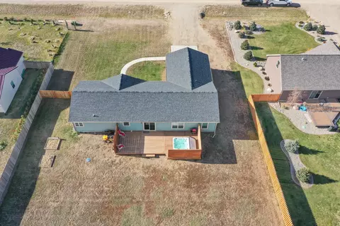5466 Matthew Ave NW, Williston, ND 58801 photo 7