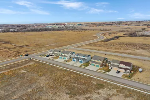 513 45th St E, Williston, ND 58801 photo 56