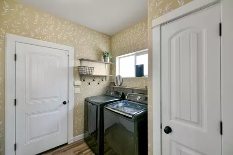 513 45th St E, Williston, ND 58801 photo 29