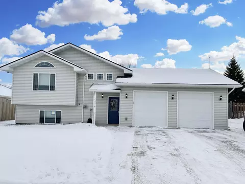 1305 26th St W, Williston, ND 58801 photo 1