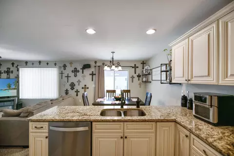 5819 Vanessa Ave, Williston, ND 58801 photo 15