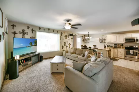 5819 Vanessa Ave, Williston, ND 58801 photo 8