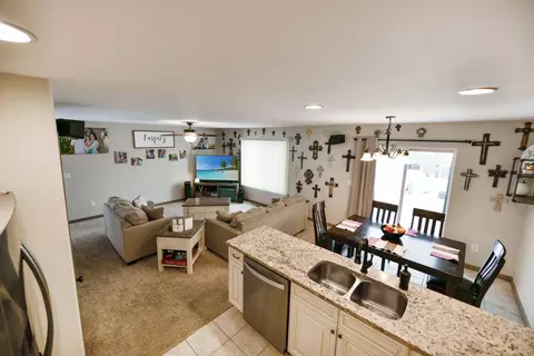 5819 Vanessa Ave, Williston, ND 58801 photo 19