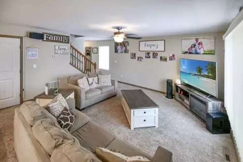 5819 Vanessa Ave, Williston, ND 58801 photo 10