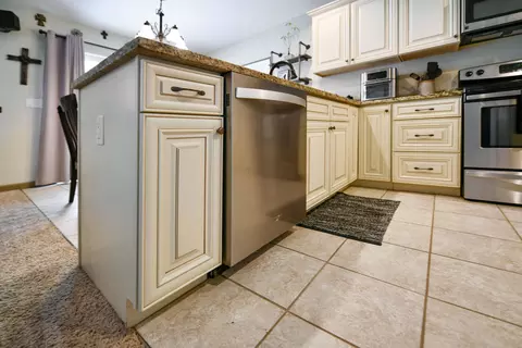 5819 Vanessa Ave, Williston, ND 58801 photo 18