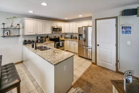 5819 Vanessa Ave, Williston, ND 58801 photo 11