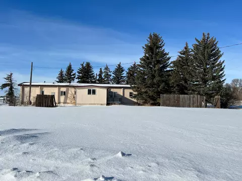 6 Willard Blvd NW, Tioga, ND 58852 photo 2