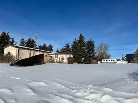6 Willard Blvd NW, Tioga, ND 58852 photo 3