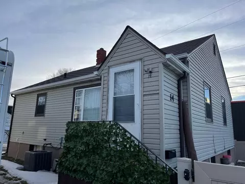 14 11th St E, Williston, ND 58801 photo 1