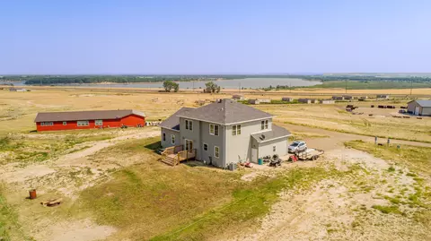 14683 44q St NW, Trenton, ND 58853 photo 2