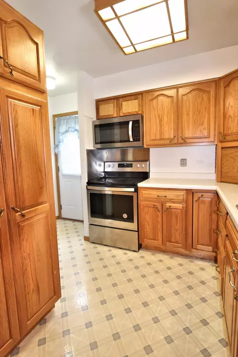 501 7th St W, Williston, ND 58801 photo 13