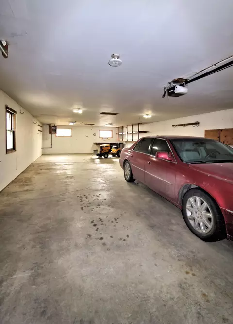 501 7th St W, Williston, ND 58801 photo 30