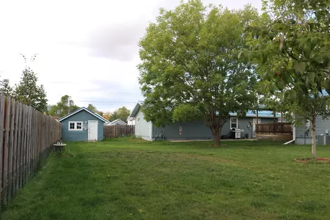 501 7th St W, Williston, ND 58801 photo 3