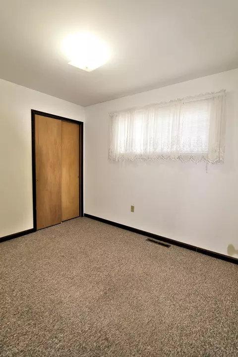 501 7th St W, Williston, ND 58801 photo 14