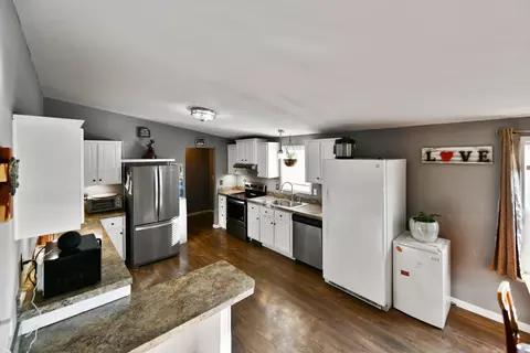 5610 Stoneview Ave, Williston, ND 58801 photo 29