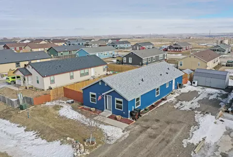 5610 Stoneview Ave, Williston, ND 58801 photo 4