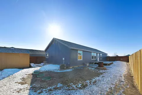 5610 Stoneview Ave, Williston, ND 58801 photo 12