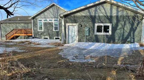 310 4th Ave SE, Arnegard, ND 58835 photo 2