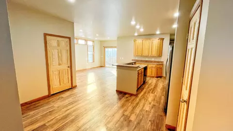 310 4th Ave SE, Arnegard, ND 58835 photo 10