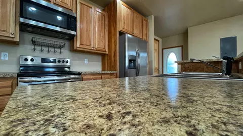 310 4th Ave SE, Arnegard, ND 58835 photo 18