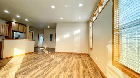 310 4th Ave SE, Arnegard, ND 58835 photo 13