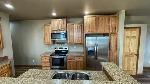 310 4th Ave SE, Arnegard, ND 58835 photo 21