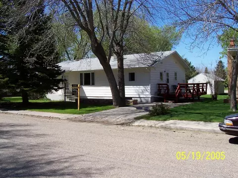 508 3rd Ave W, Edgeley, ND 58433 photo 1