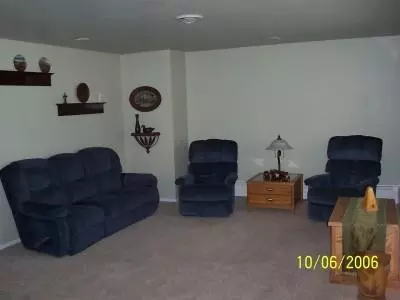 505 5th Ave, Edgeley, ND 58433 photo 3