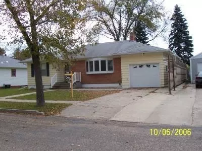 505 5th Ave, Edgeley, ND 58433 photo 1