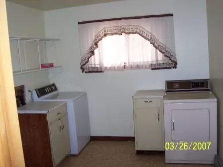 408 8th Ave N, Edgeley, ND 58433 photo 4