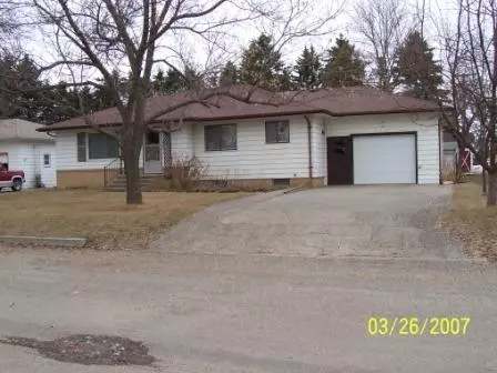 408 8th Ave N, Edgeley, ND 58433 photo 1